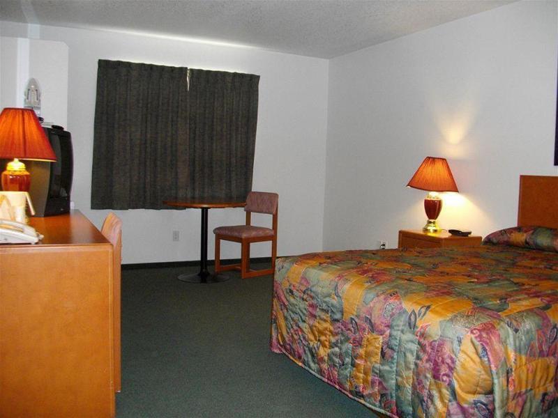 Surestay Plus Hotel By Best Western Lethbridge Εξωτερικό φωτογραφία