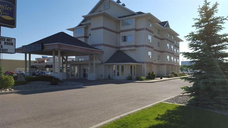Surestay Plus Hotel By Best Western Lethbridge Εξωτερικό φωτογραφία